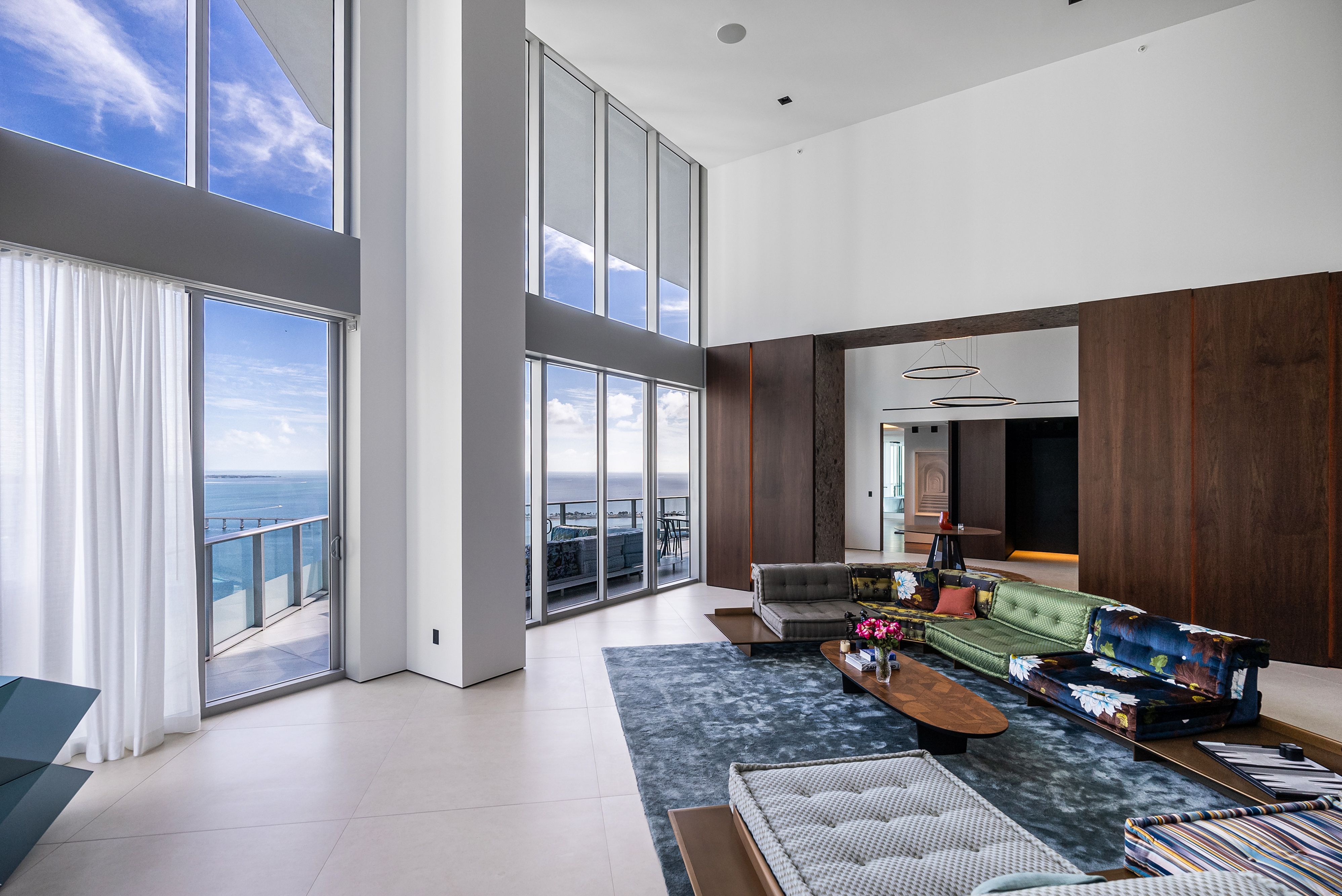 1300 BRICKELL BAY DR. MIAMI, FL