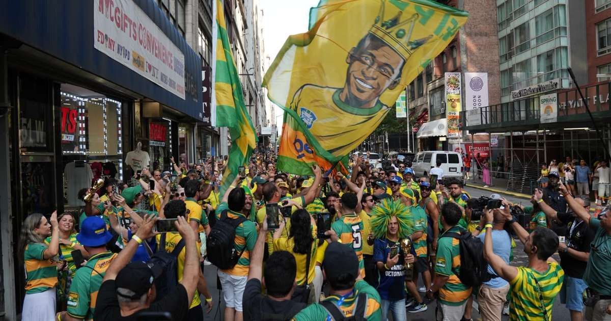 Horda brasileira encanta e nem polícia americana consegue manter fama de durona