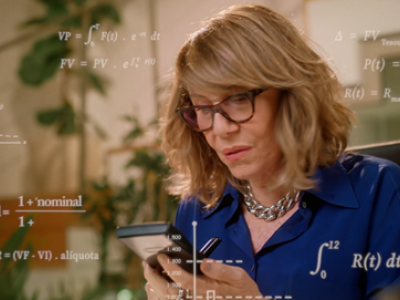 B3 e Tesouro Nacional lançam campanha com Renata Sorrah e apostam em meme para mostrar que investir é simples