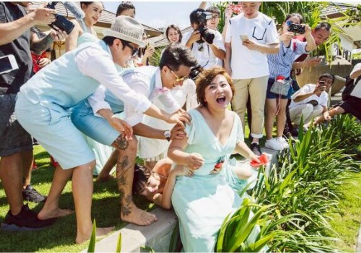 China's 'Naohun' Tradition: Are Wedding Games Going Too Far?