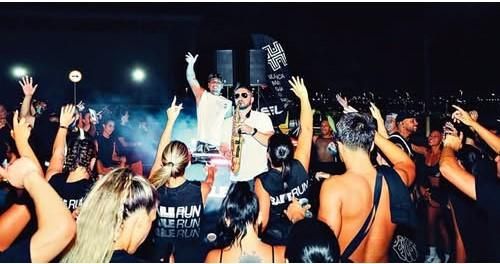 Baile Run em Paulínia tem corrida com paradas para apresentações com saxofonistas e artistas circenses