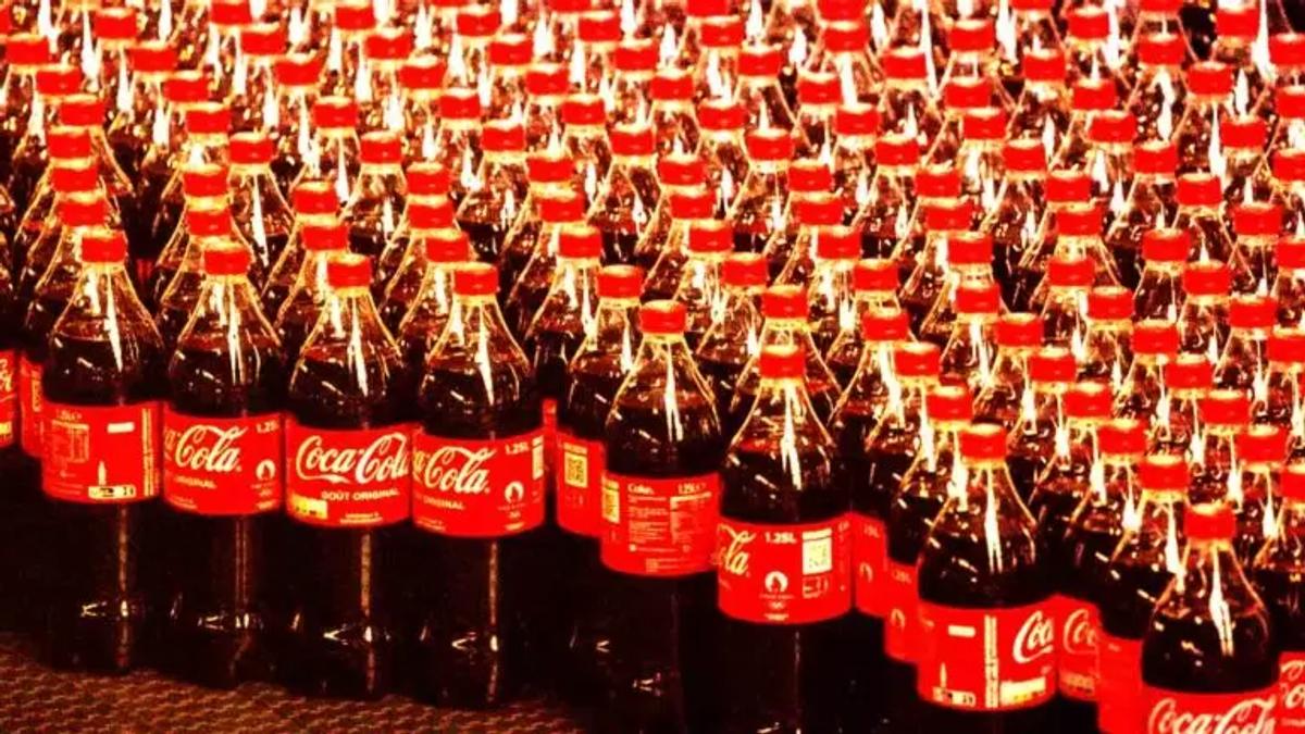 Novo escândalo envolvendo a Coca-Cola acende alerta das autoridades no Brasil