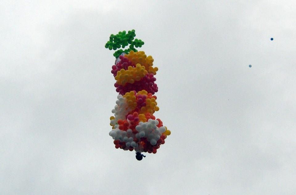 Caso do 'padre do balão' completa 15 anos: relembre todos os detalhes