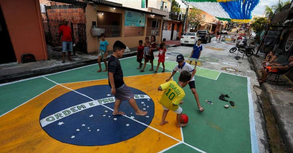 Pintura de rua para a Copa do Mundo volta a ganhar força em 2026