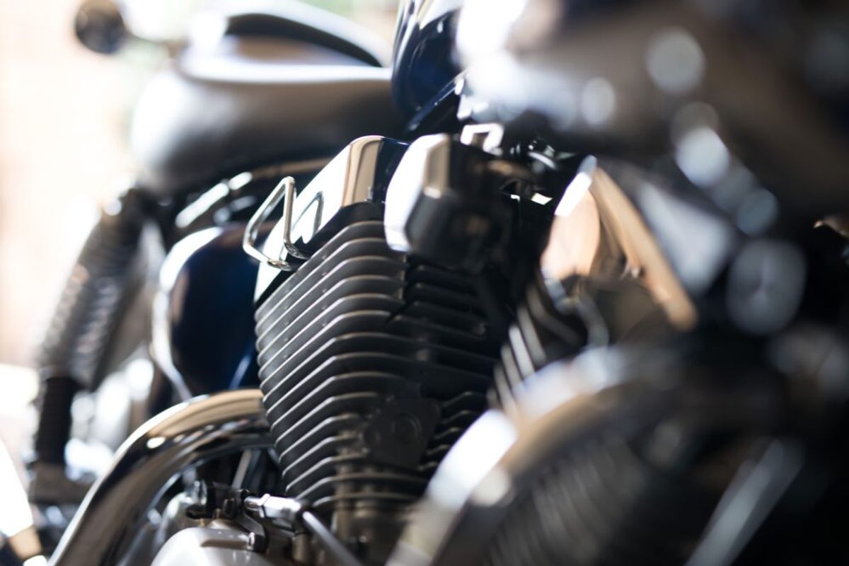 Guia de limpeza do motor da moto: Passo a passo e dicas