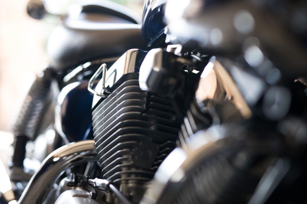 Guia de limpeza do motor da moto: Passo a passo e dicas