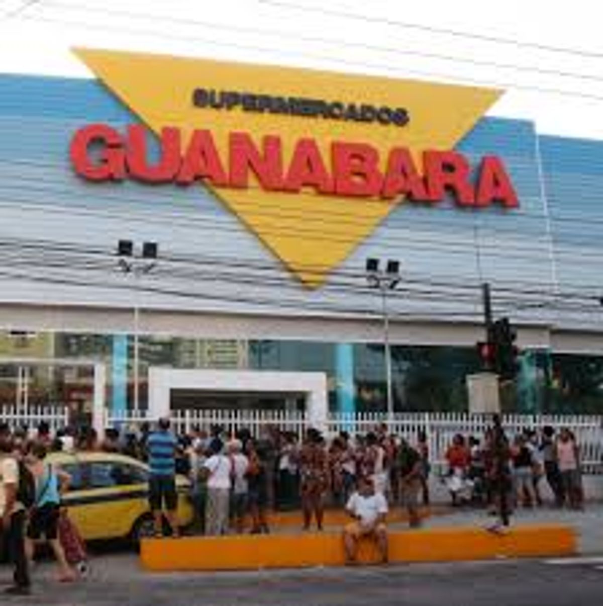 Briga entre mulheres no Supermercado Guanabara viraliza nas redes sociais