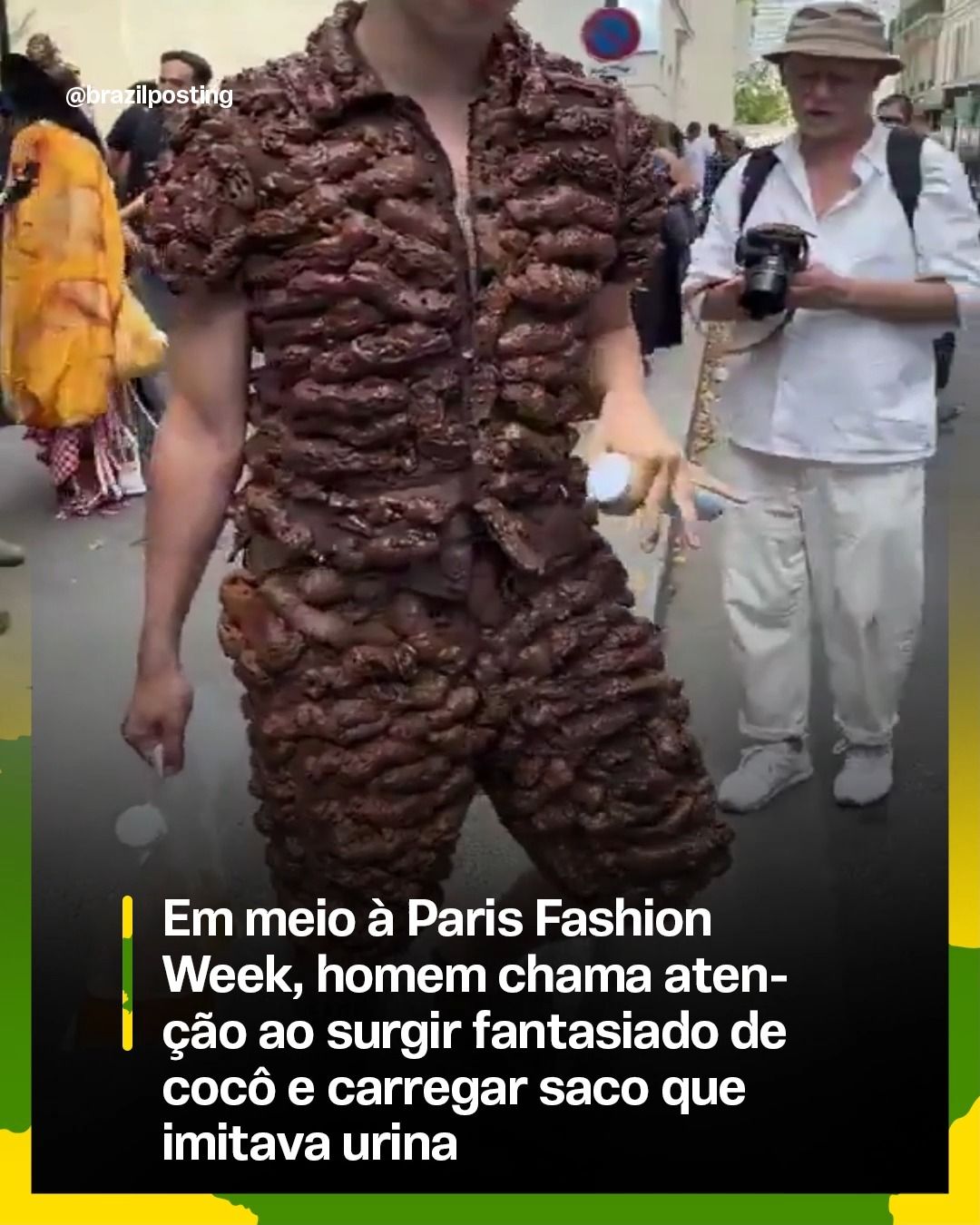 Tommy Cash, rapper estoniano, aparece na Paris Fashion Week vestido de cocô e carregando saco de 'urina'