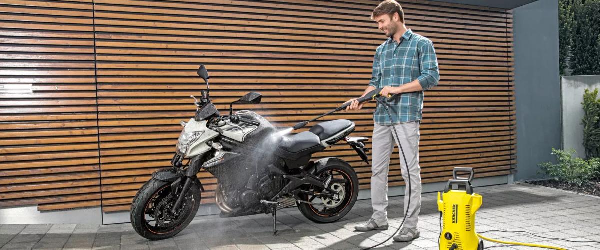 Limpeza da moto: Dicas para lavar a moto