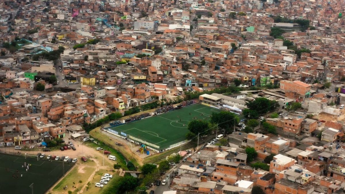 O que é várzea? Confira 5 curiosidades sobre o futebol amador