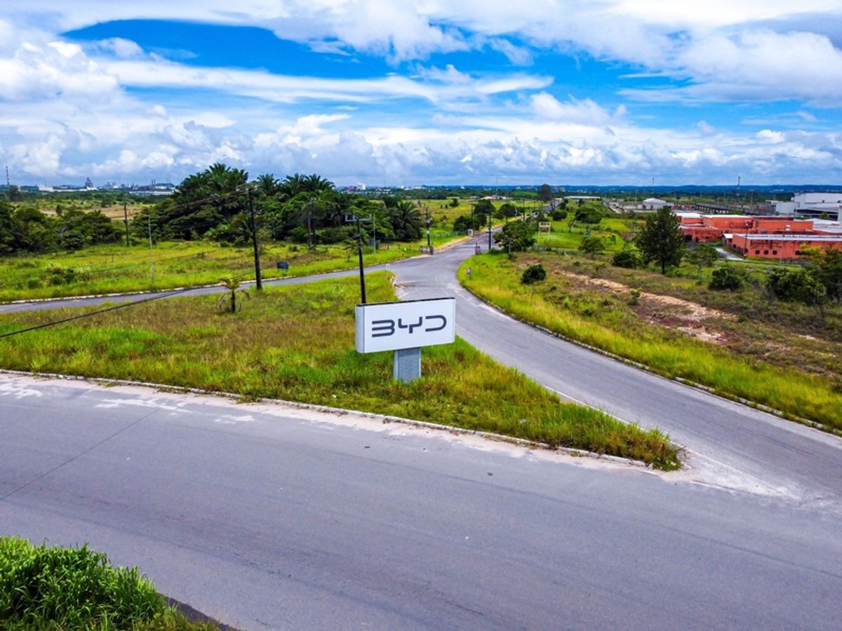 Chinês suspeito de agredir funcionários na BYD vai perder visto e voltar para país