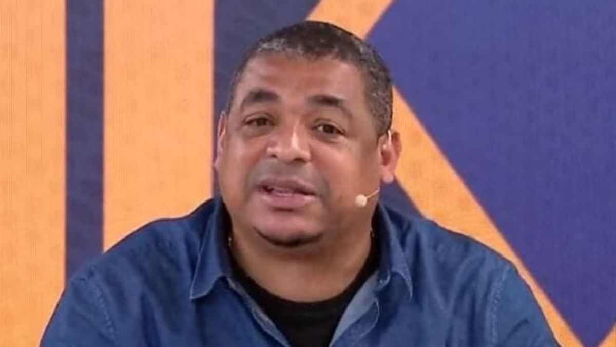Vampeta diz que Raphinha passa por problemas financeiros na família; primo rebate