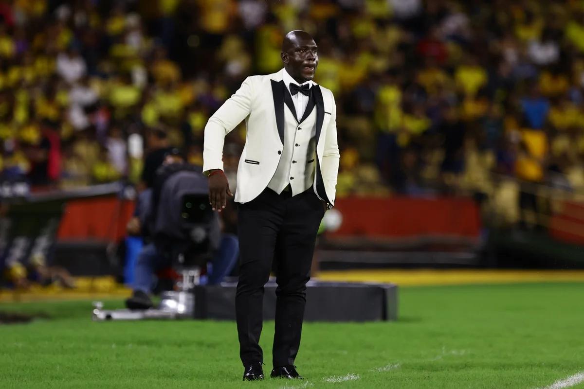 Estilo à beira do campo: os técnicos mais estilosos do futebol