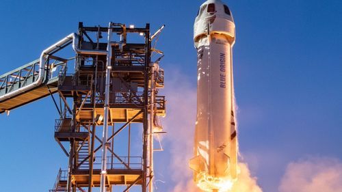 Blue Origin levou brasileiro ao espaço; Como o turismo espacial está virando realidade