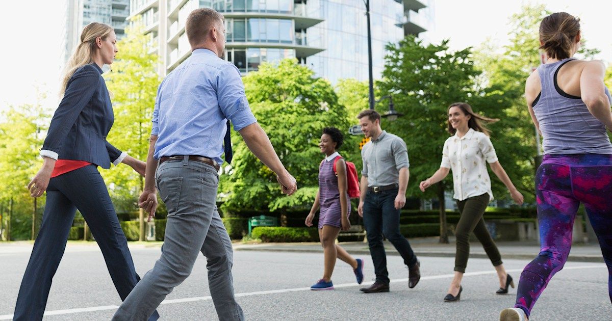 Researchers explain that awkward sidewalk dance we all do — and hate