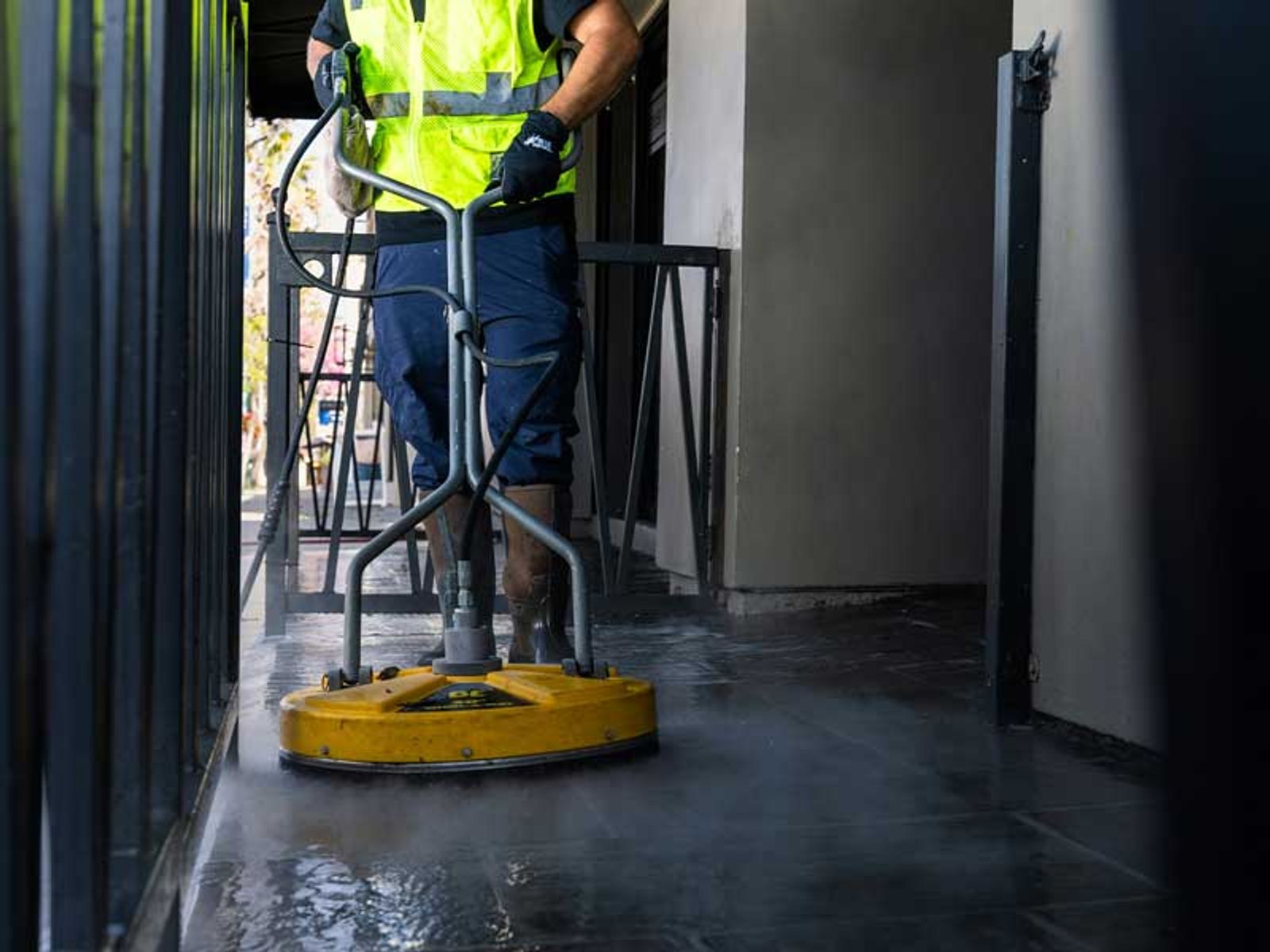 Commercial Exterior Cleaning