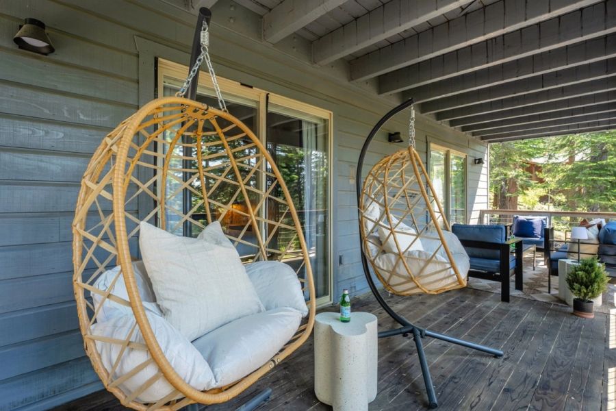 Hanging egg chairs on the middle deck