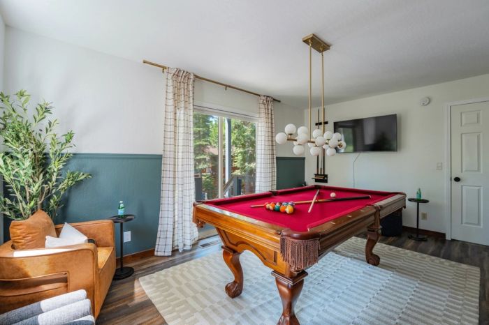 Game room with pool table