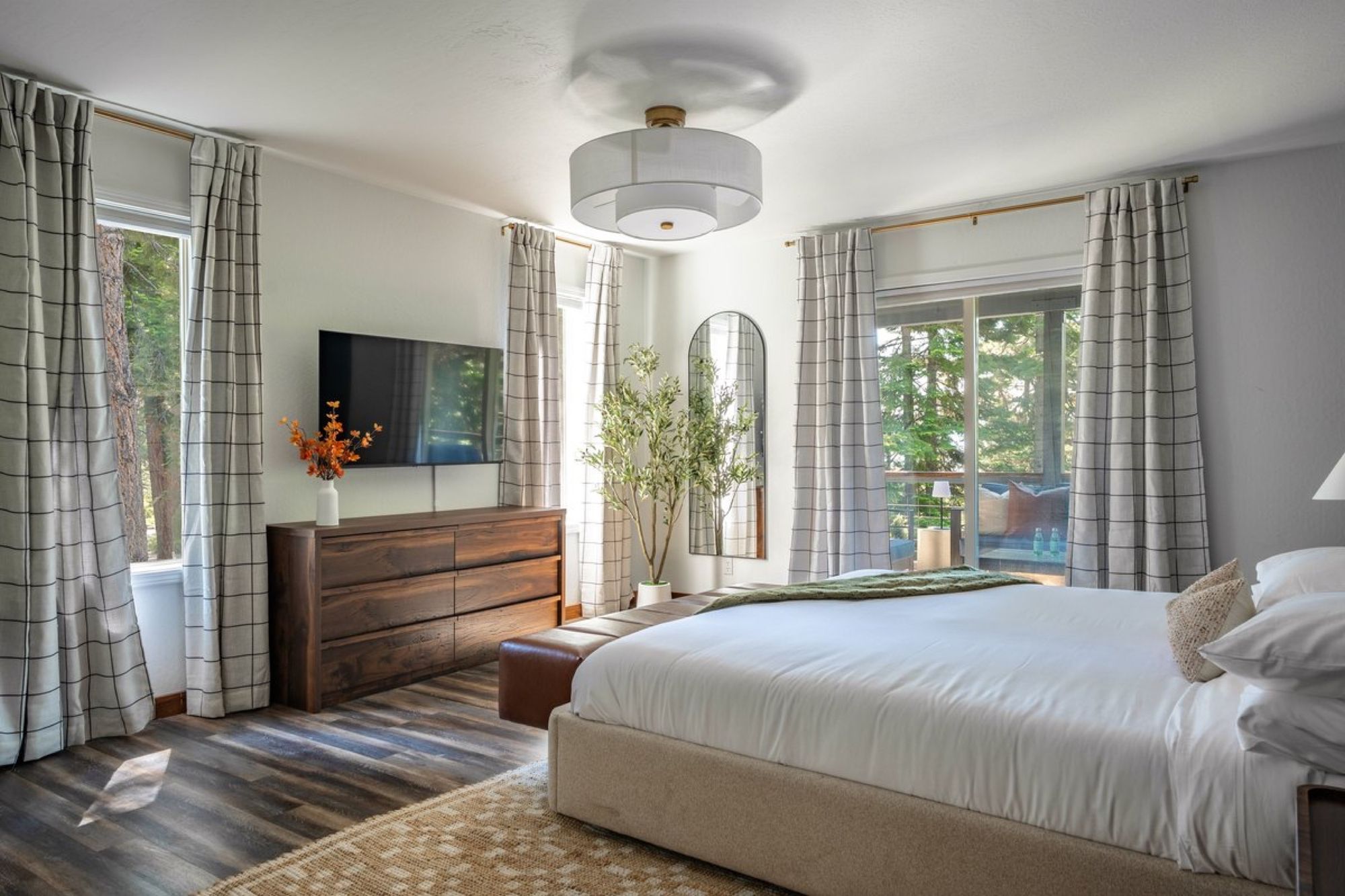 Primary king bedroom suite