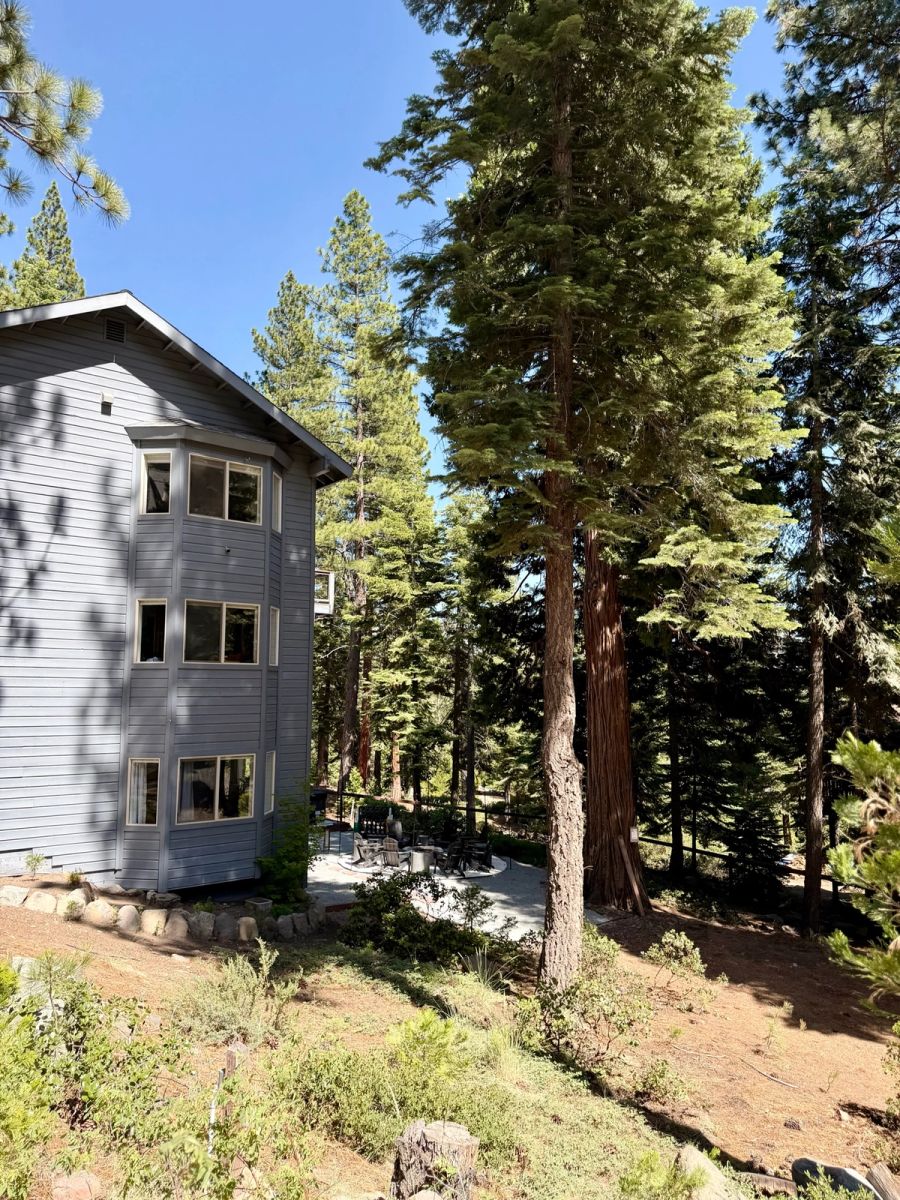 Starfall Lodge exterior
