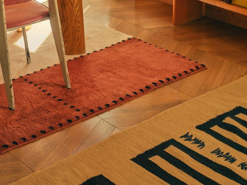 STA-0203 rug under table and chair.