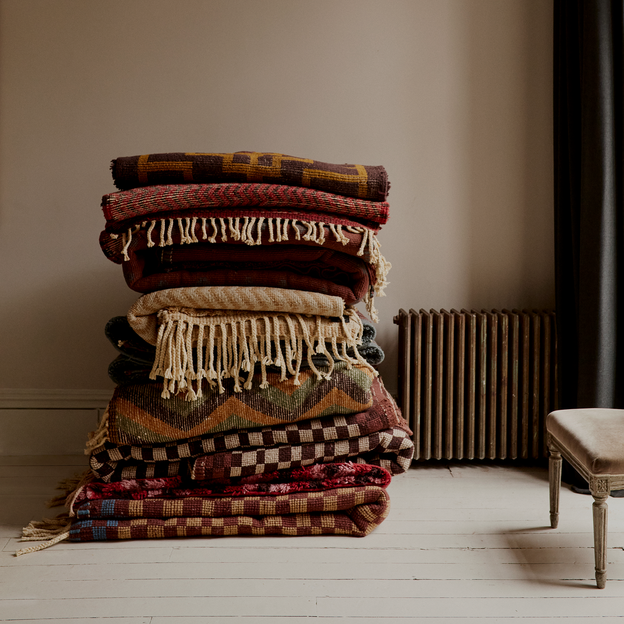 Beni Rugs, Official Site