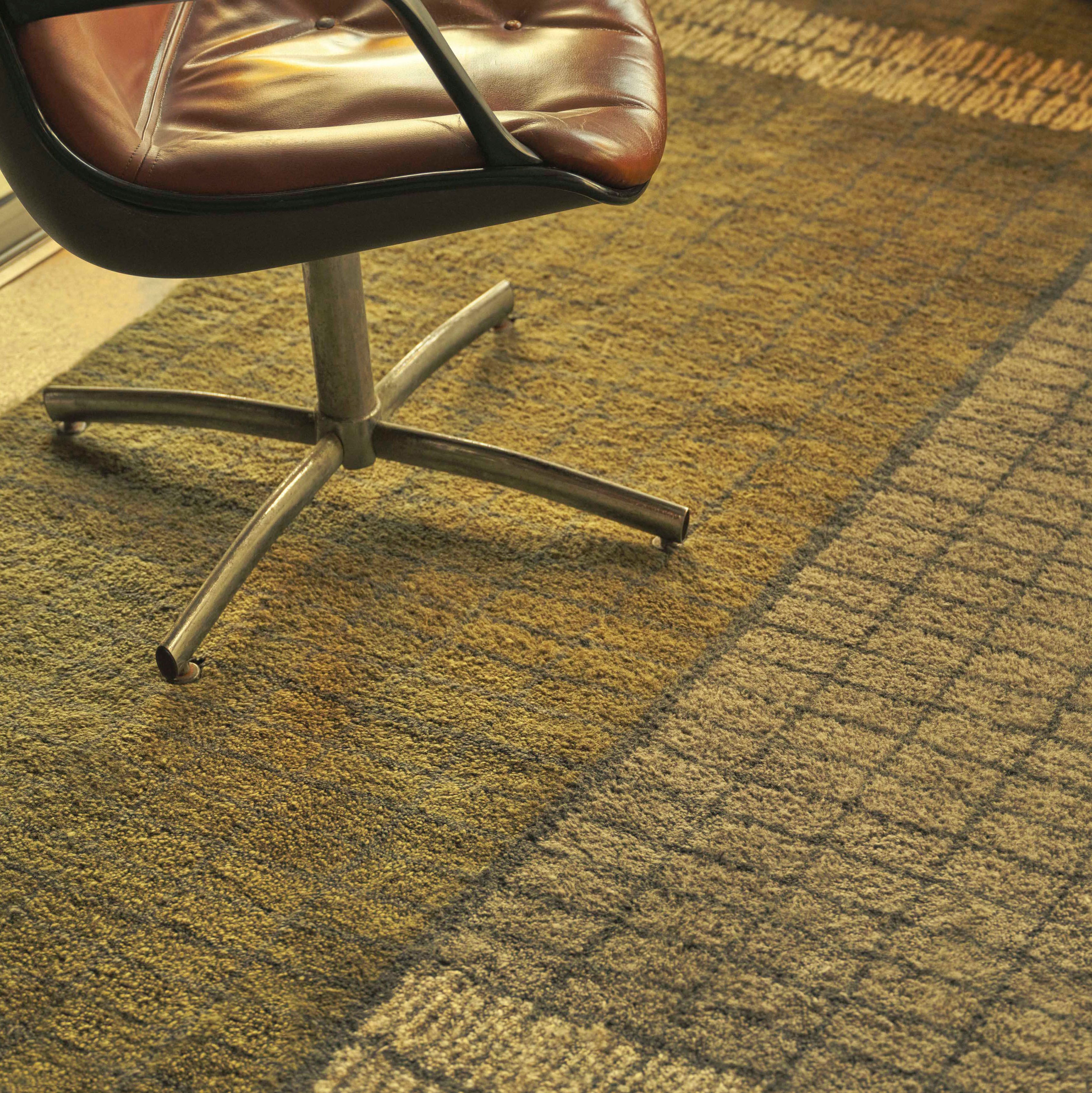 La cushion rugヘリンボーン  ベージュ 185x185cm The Lincoln Rug - Modern, Moroccan Rug – BenchMade Modern