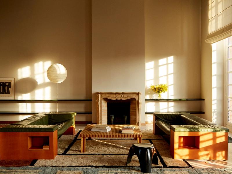 Rugs in living room.