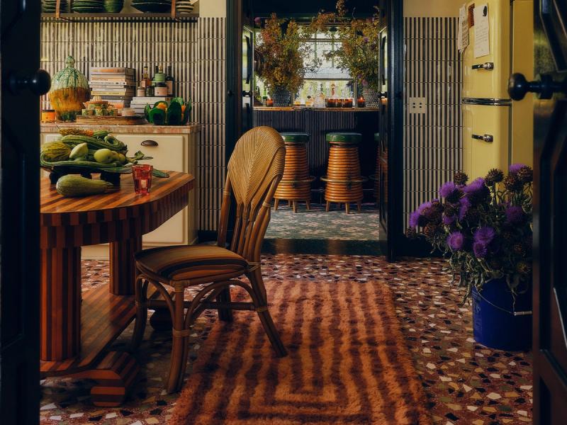 Breakfast Table rug in kitchen. 