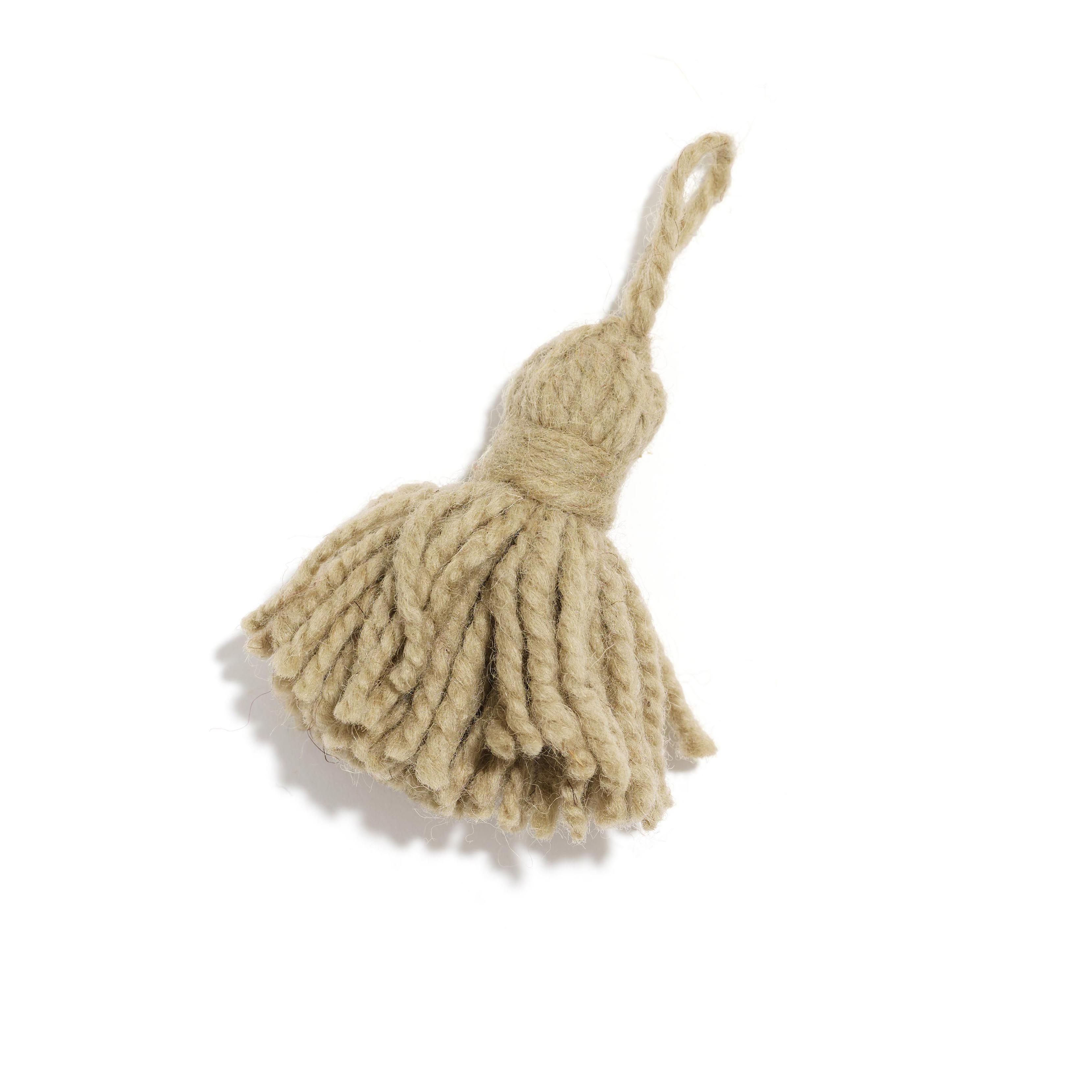 Linen Pom (64) - Beni Rugs