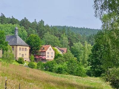 Per Radbus, Fahrrad und Bahn durch den Vogelsberg –
