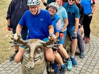 Genussradler auf Tour zur „Äpfelwein-Botschaft“
