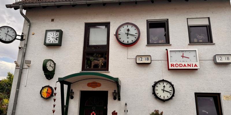 Haus der 1000 Uhren