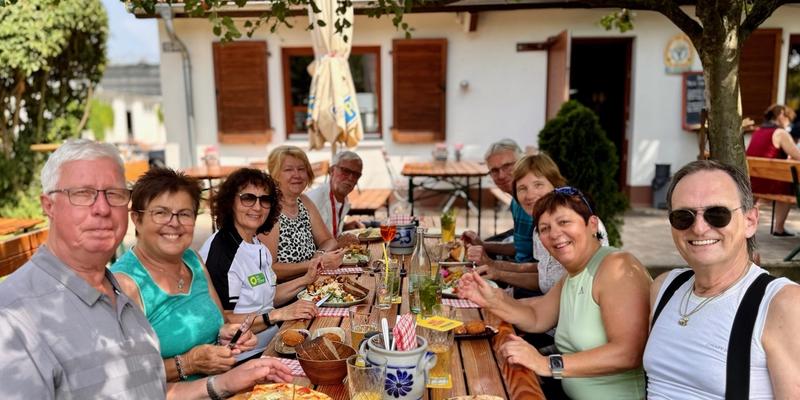 Nidda-Radweg und „Äpfelwein-Botschaft“