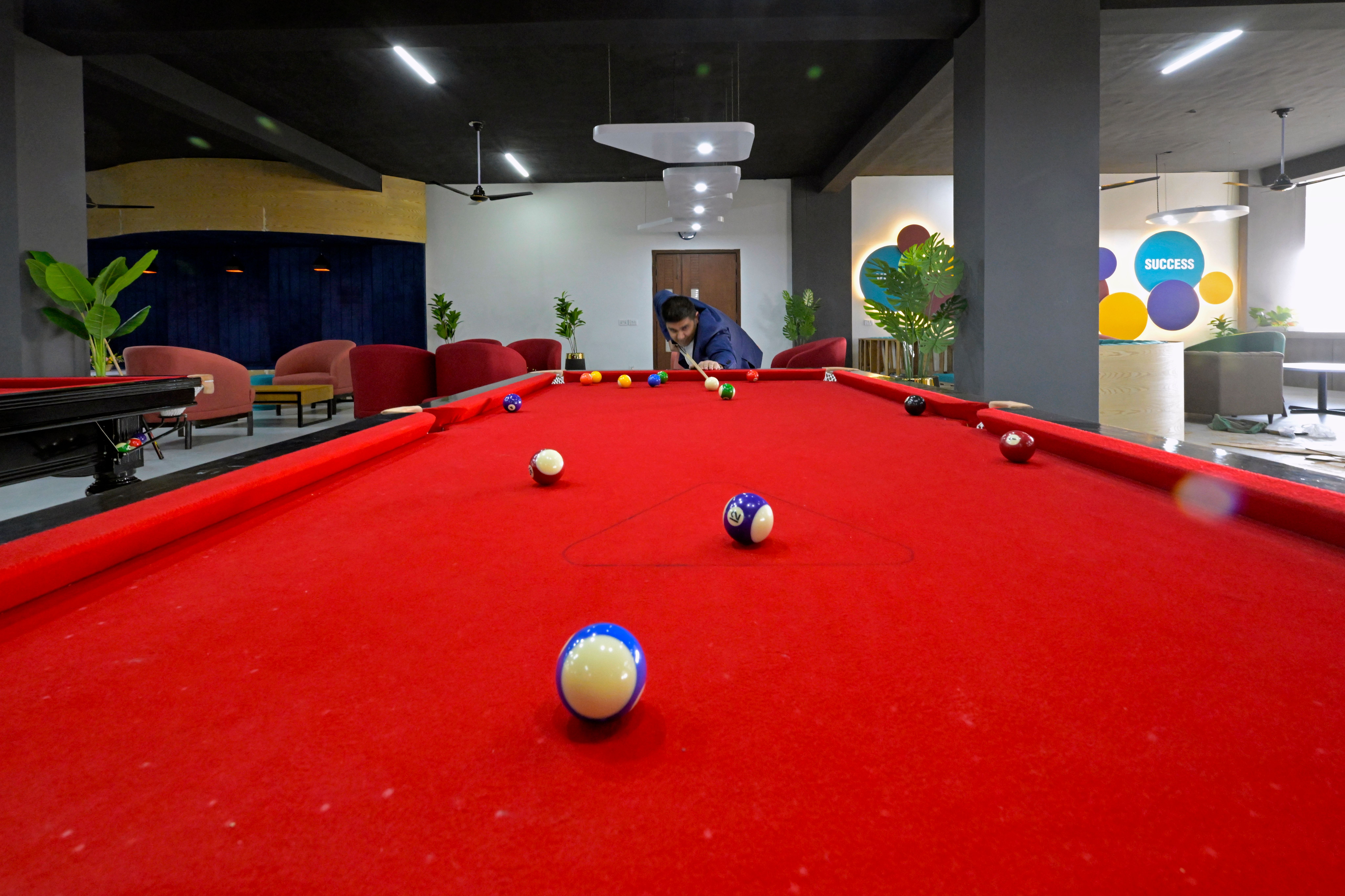 8-Ball Pool Tables