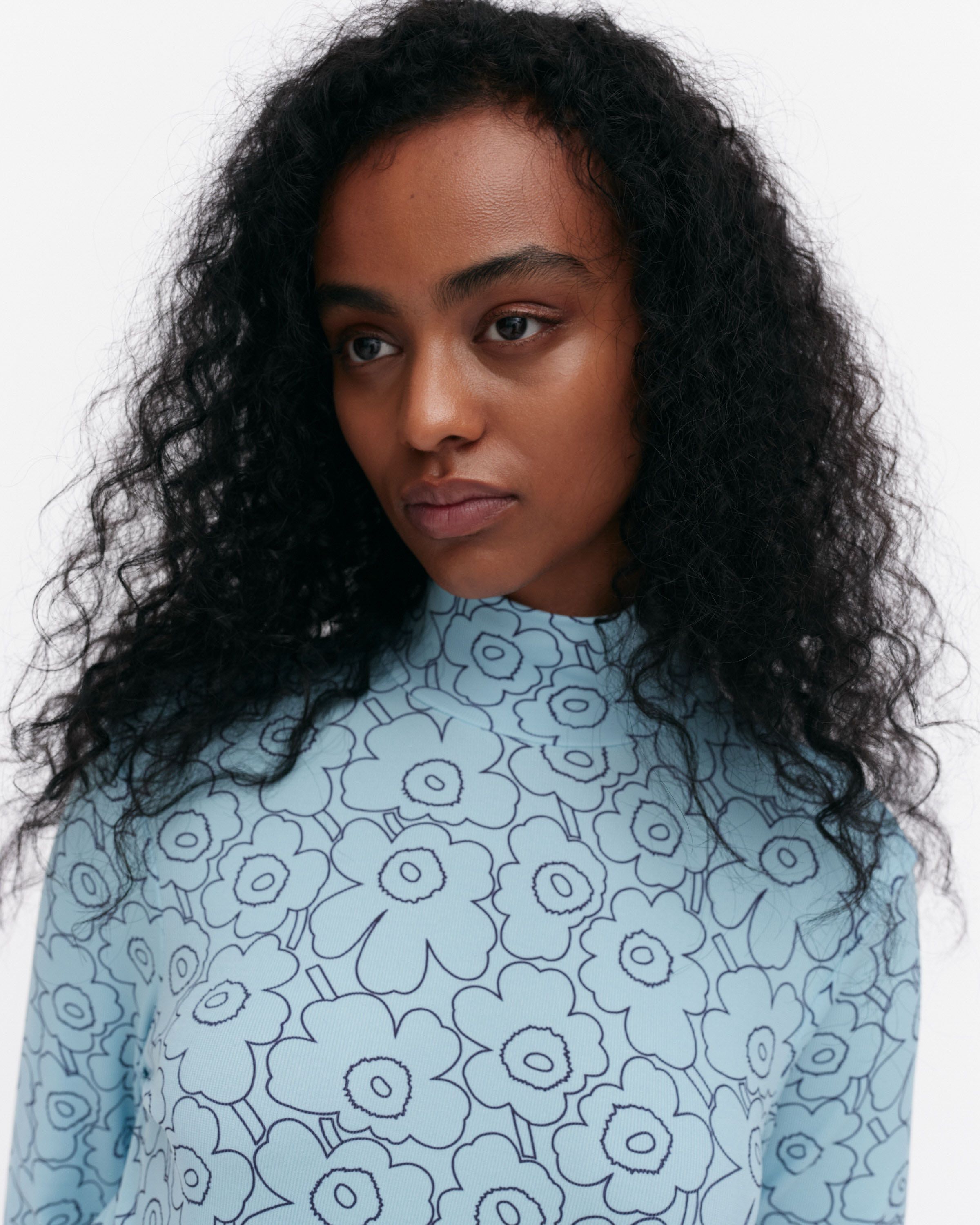 ☆ marimekko ☆ Solmia Piirto Unikko 550 - タートルネック Solmia Piirto Unikko Turtleneck shirt | Marimekko