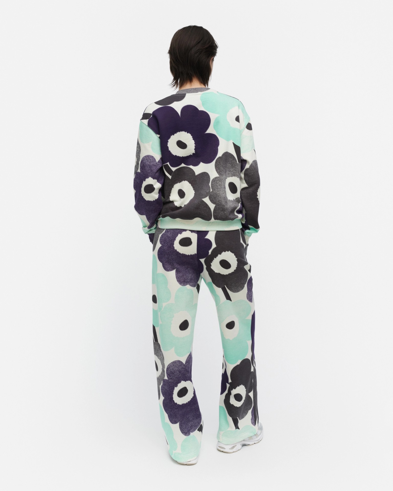 Leiot Unikko, Kioski sweatshirt, off white, mint, violet,