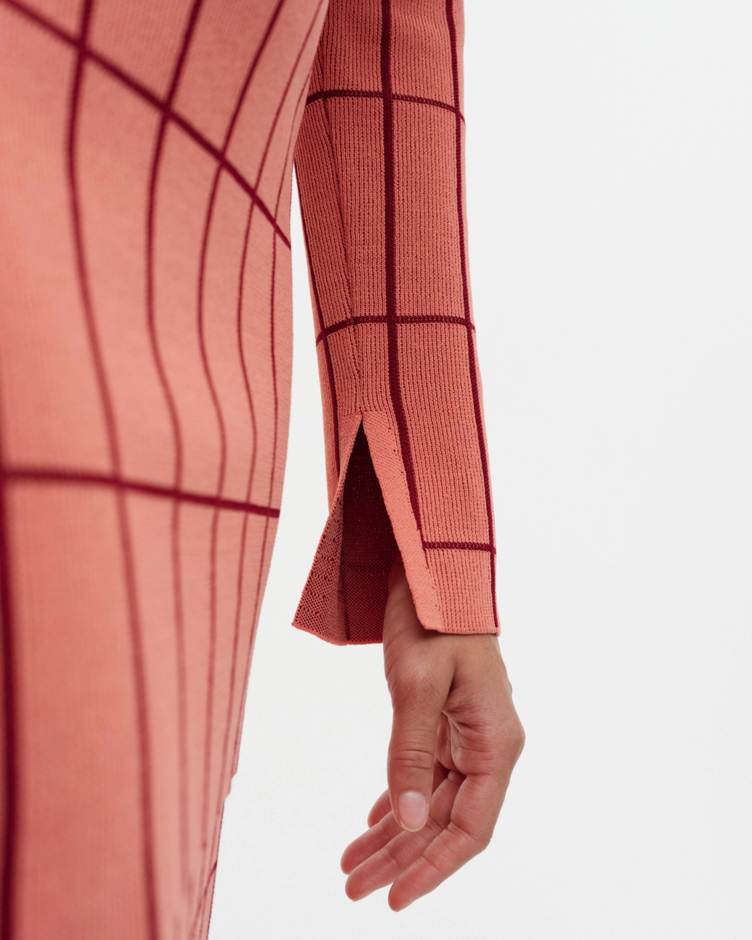 Konteksti Tiiliskivi, Knitted tunic, peach, burgundy,