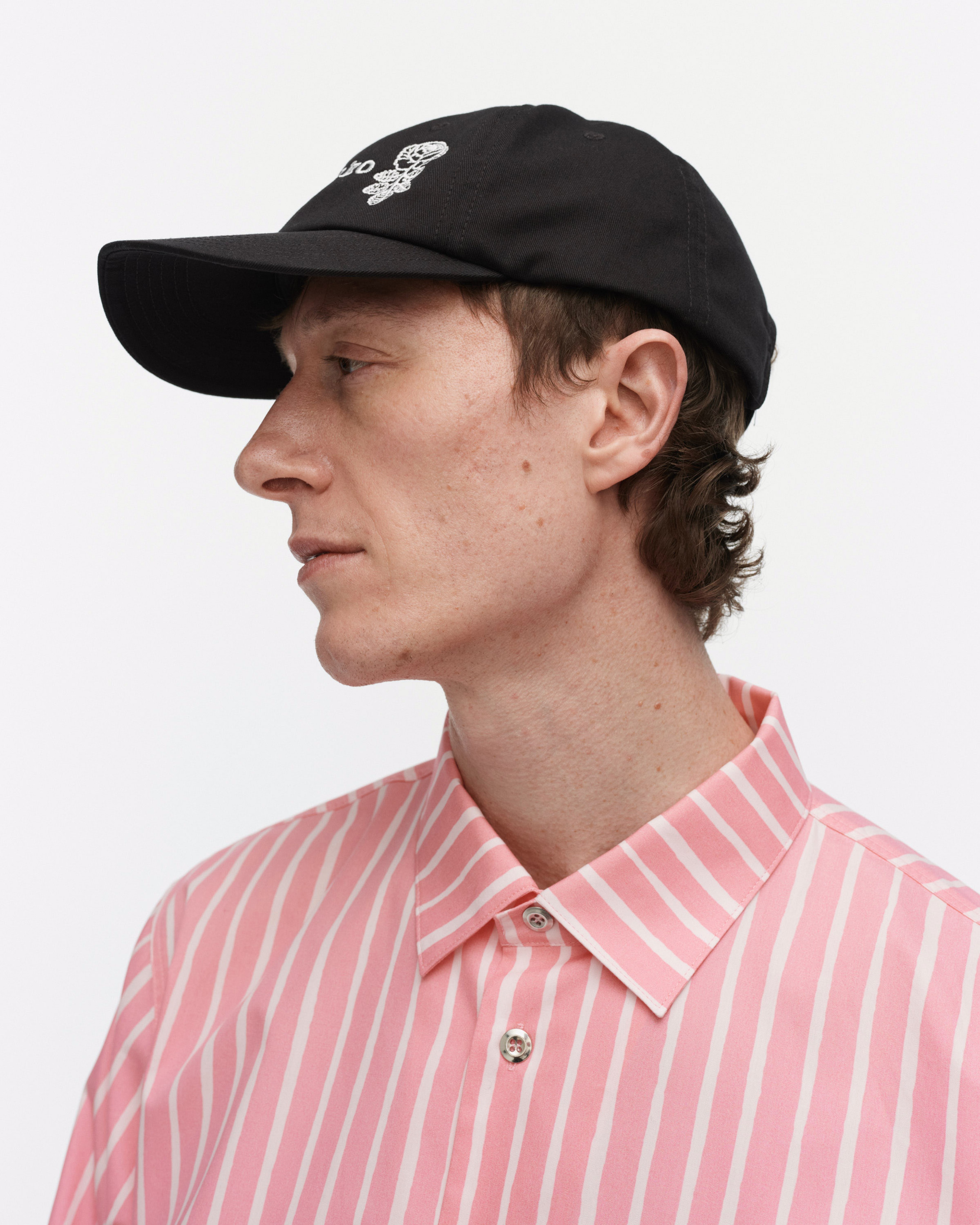 Auvo Vihkiruusu, Kioski cap, black, black,