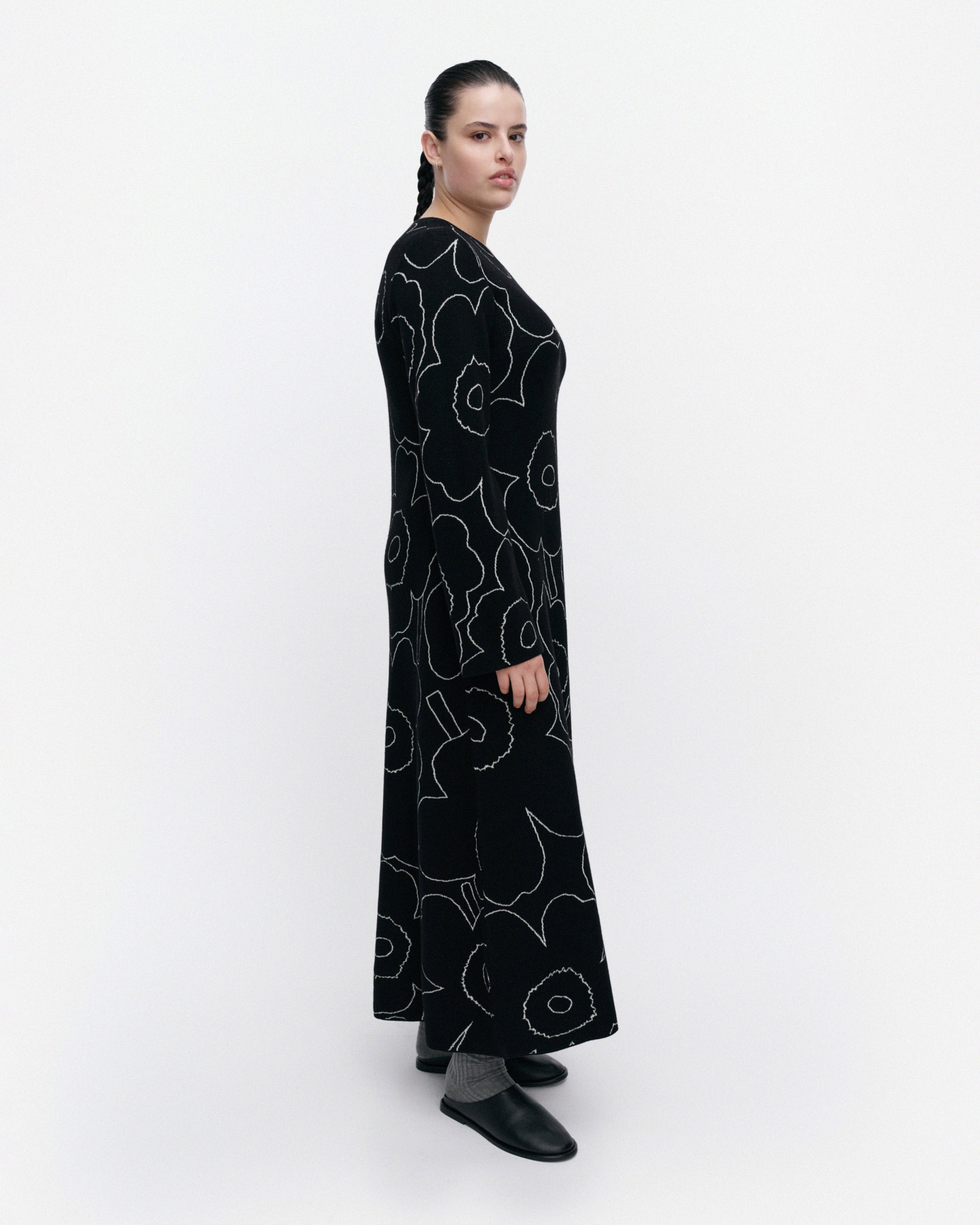 Takaisin Piirto Unikko Neulemekko