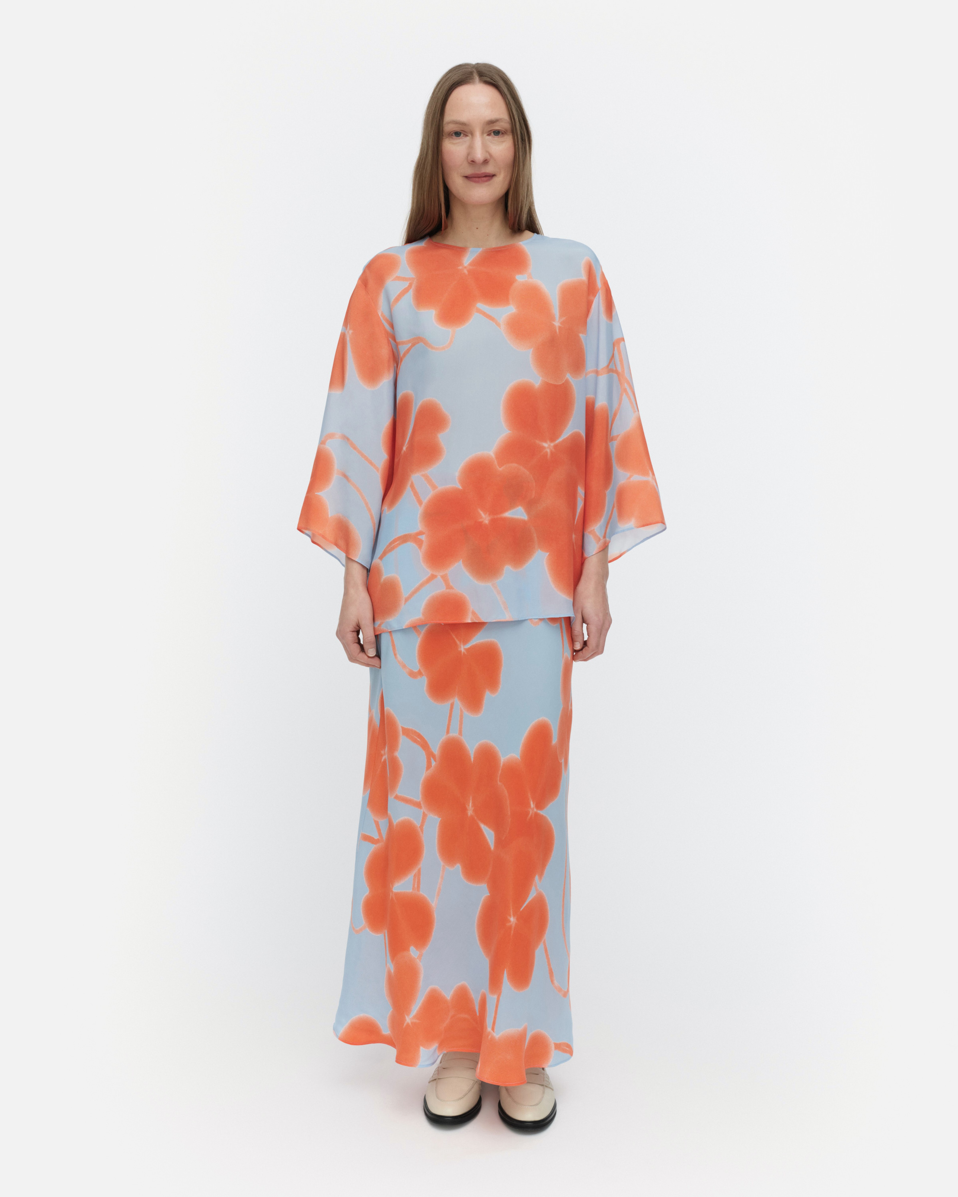 Oaja Ketunleipä, Shirt, light blue, orange, light pink,