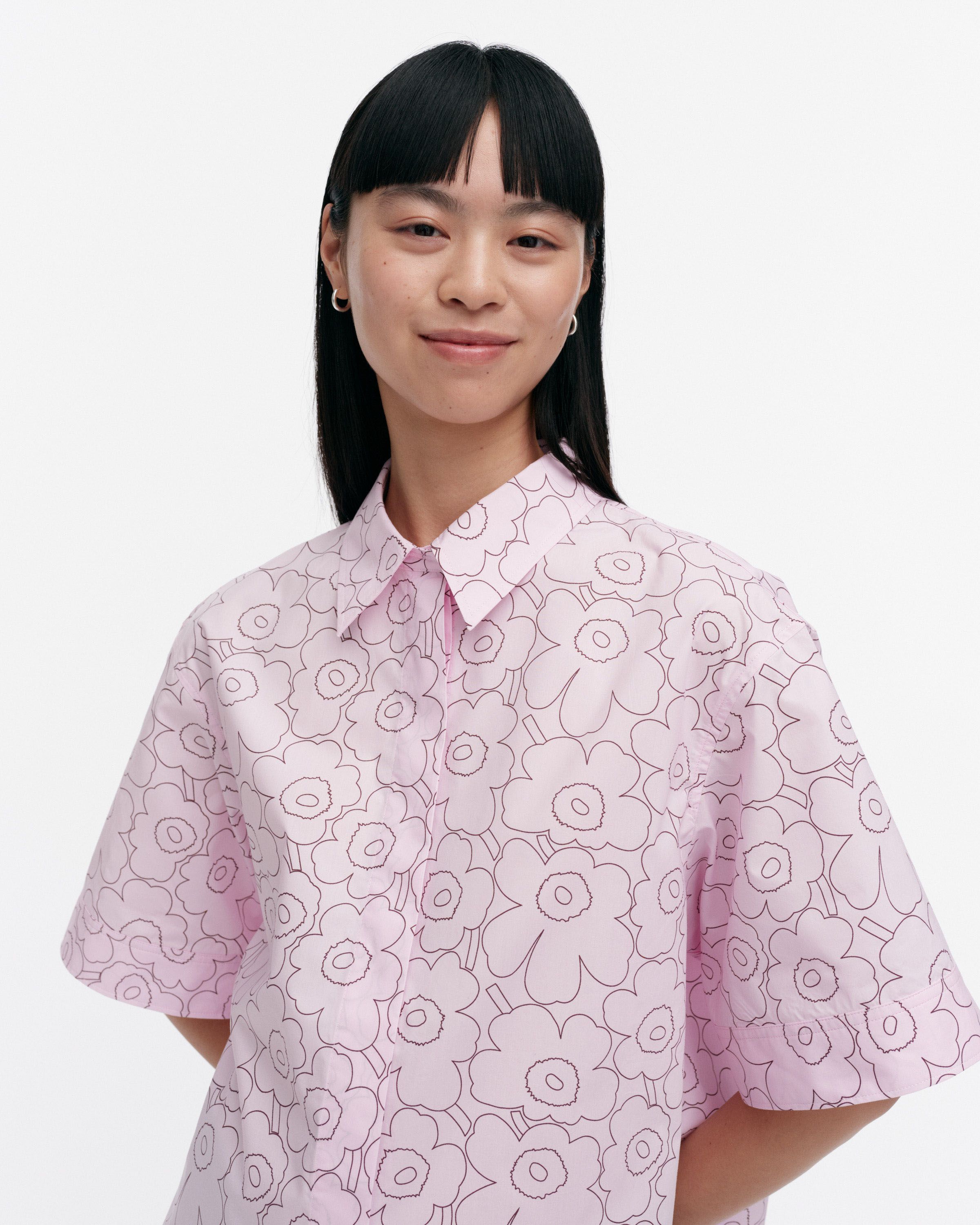 【marimekko】Heleys Piirto Unikko Tシャツ/ Light Pink Standardi Piirto Unikko Blouse | Marimekko