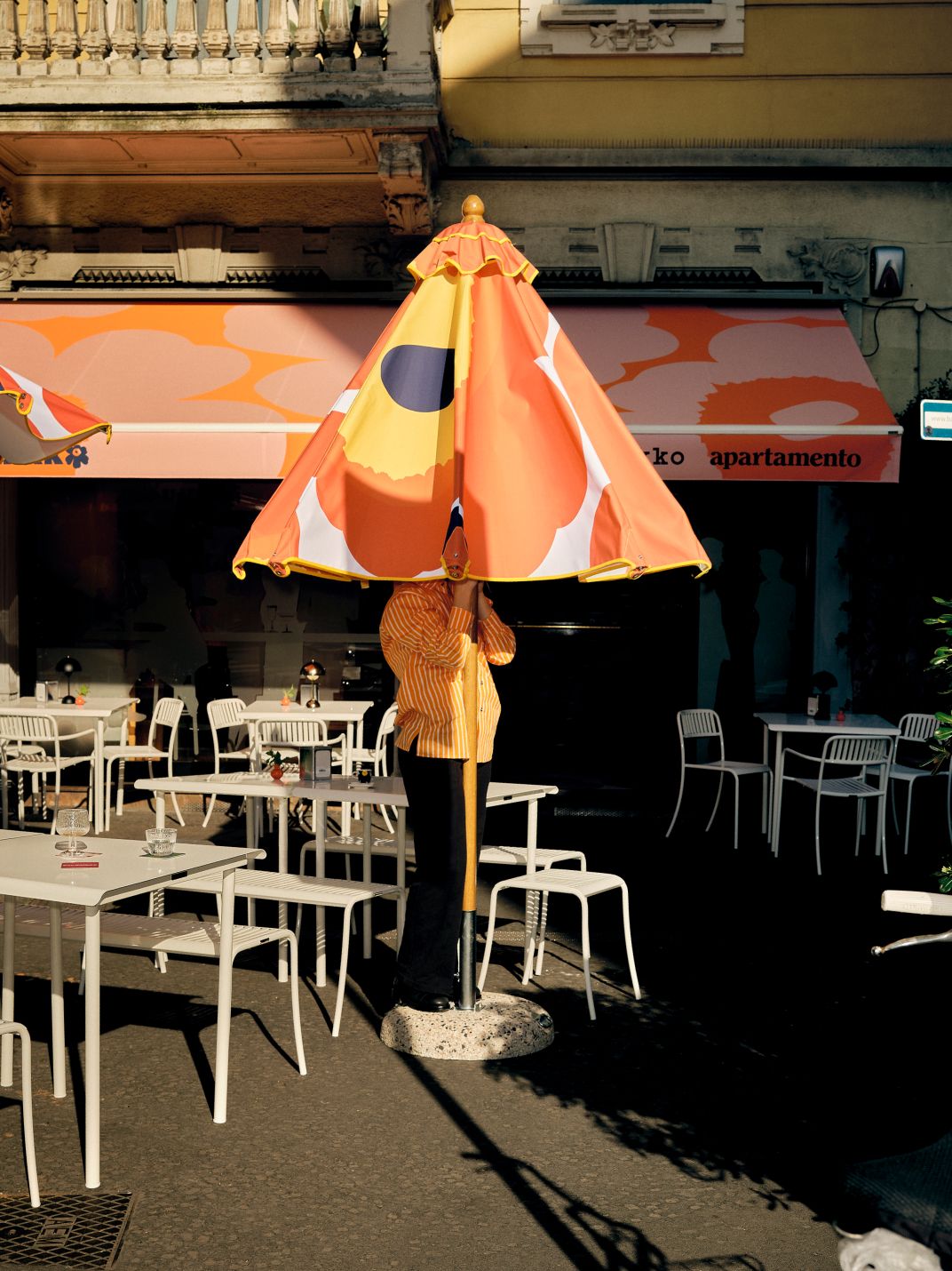 Bar Unikko sun umbrella
