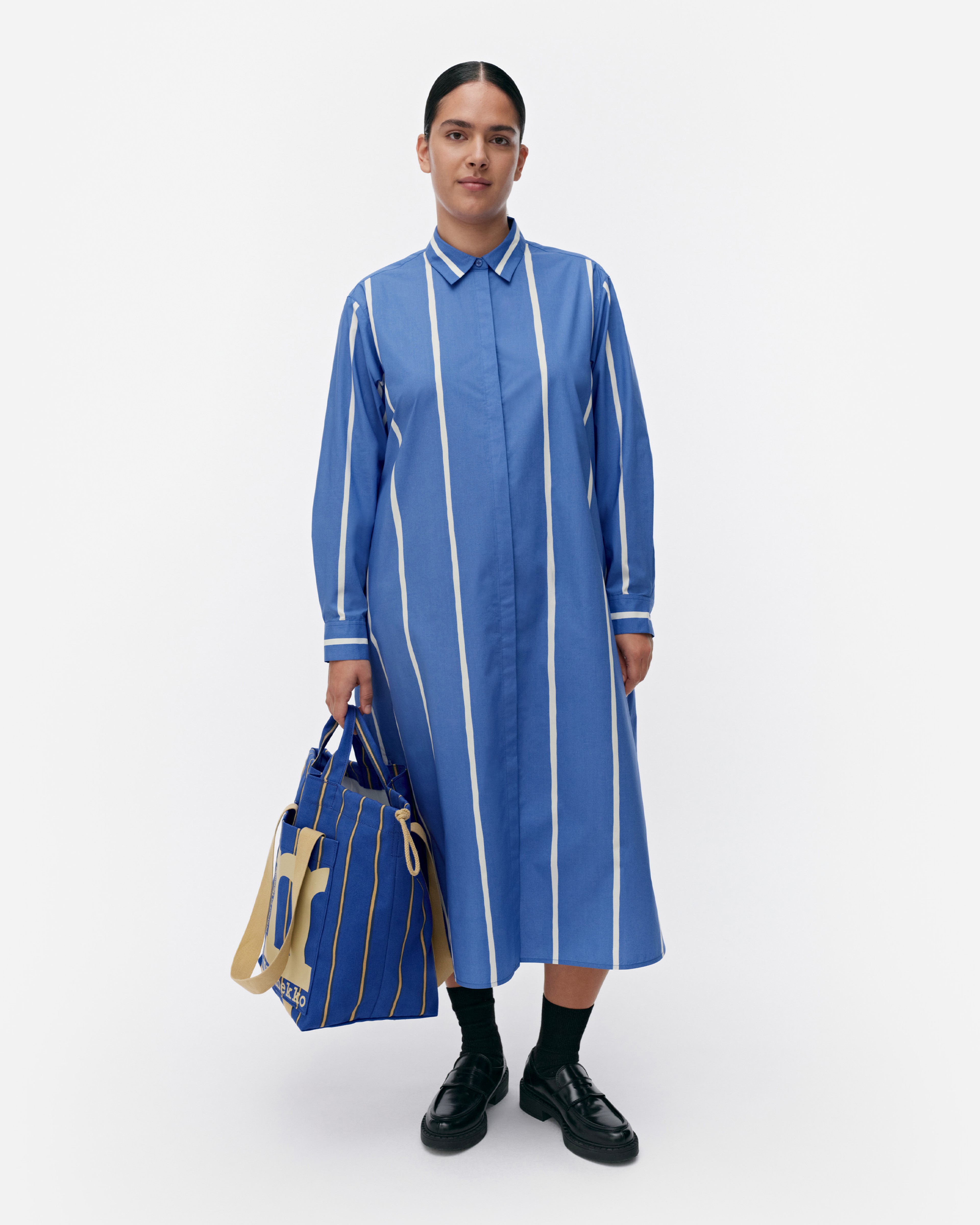 Runoelma Puhveli, Mekko, sininen, vaaleankeltainen,