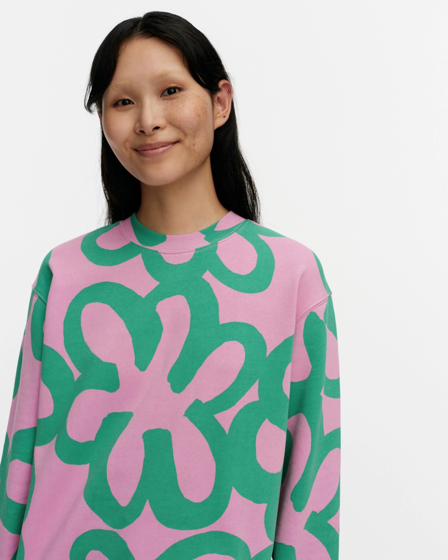 Leiot Jättikukka, Kioski sweatshirt, light pink, green,