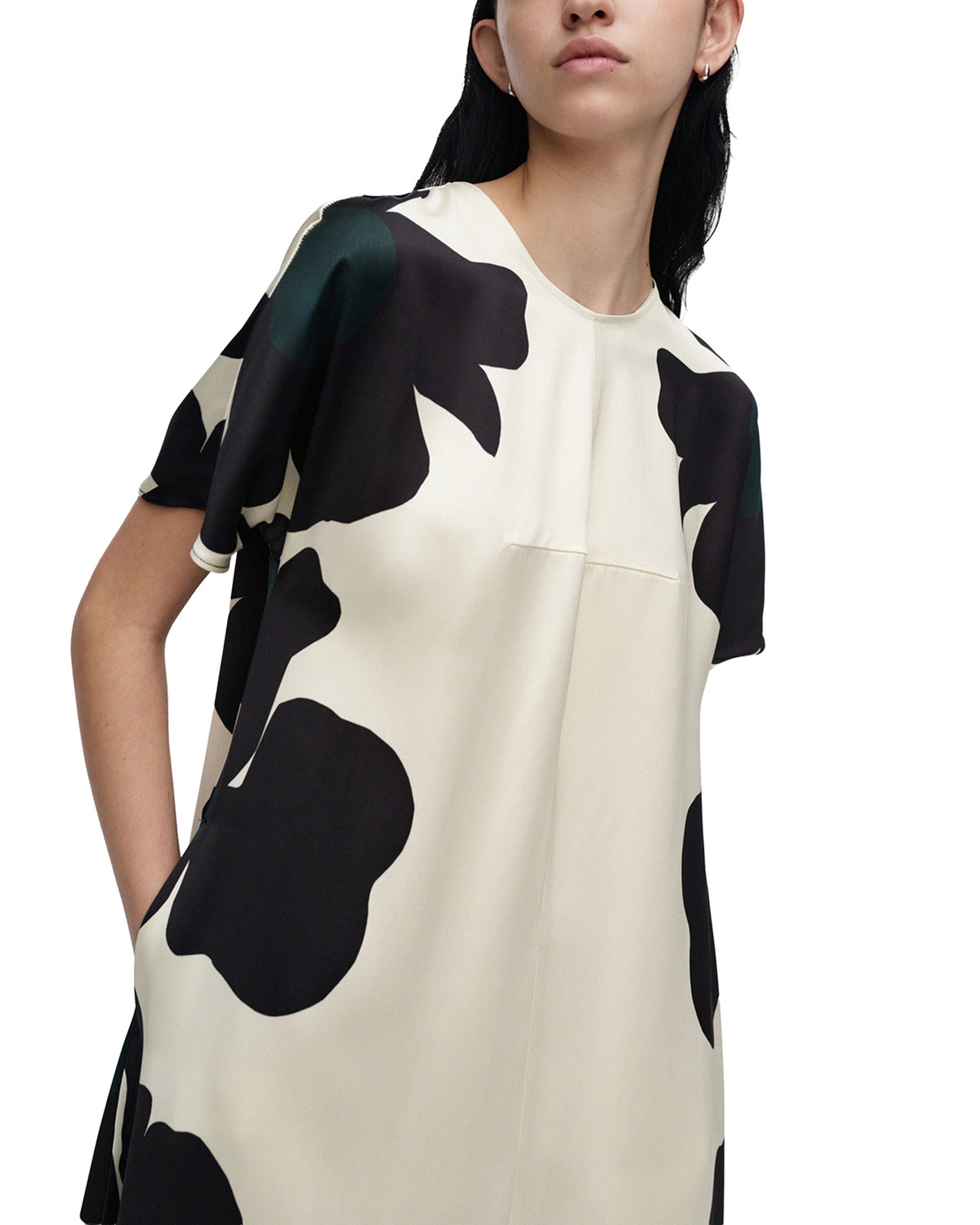 Kohtalo Lossi Dress