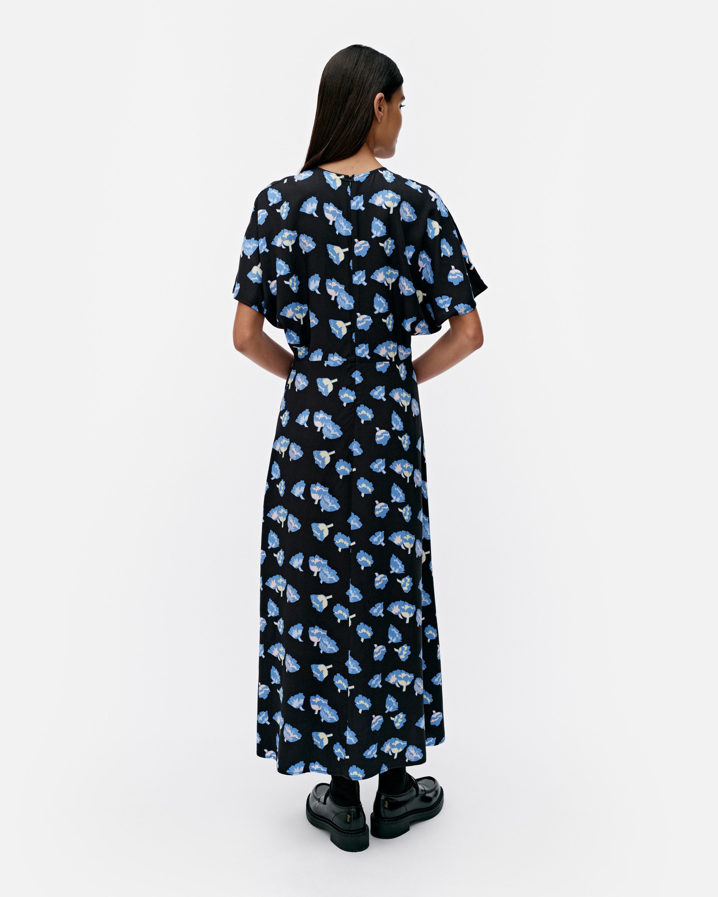 Heleä Suitsuke Dress