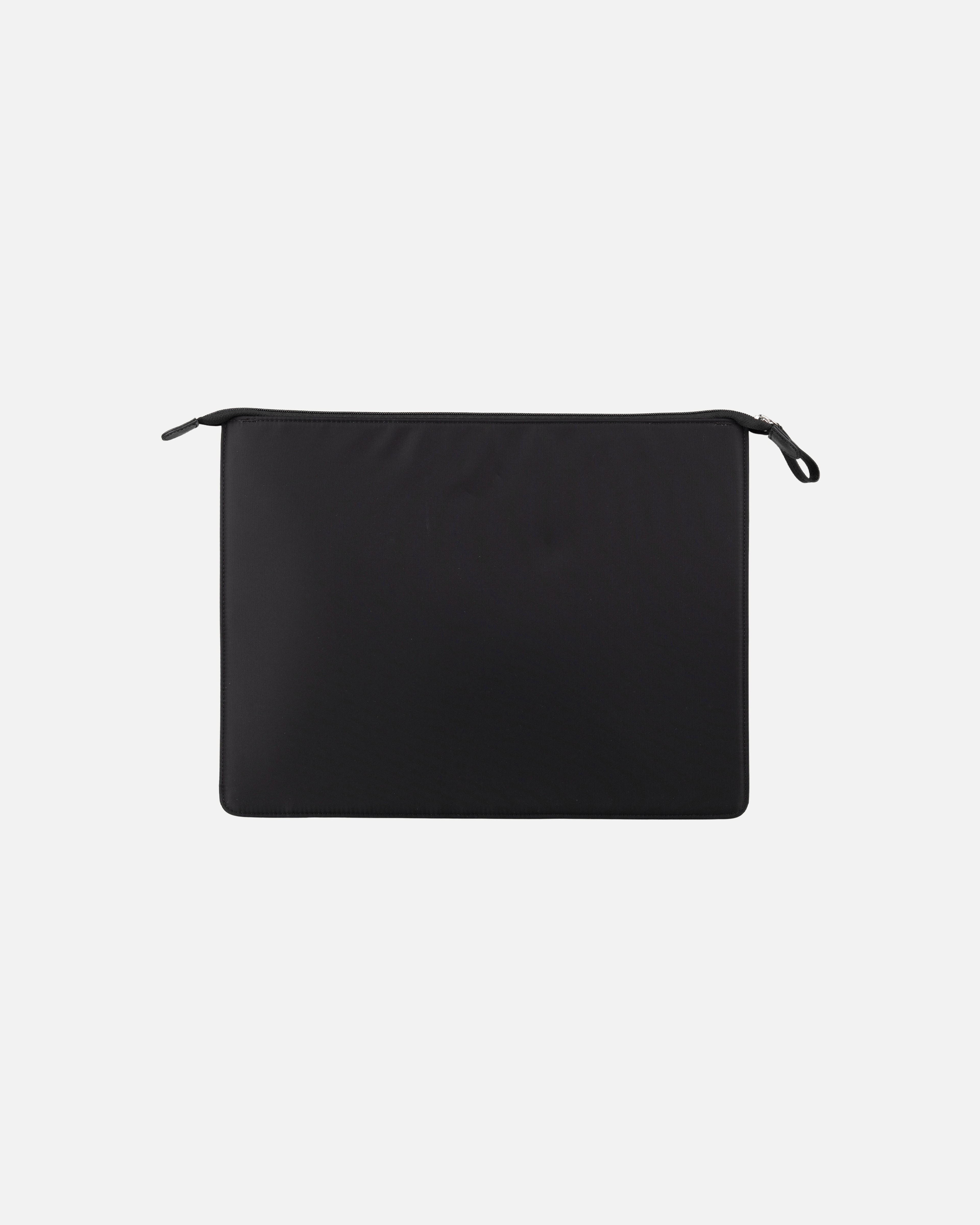 Sleeve 15" Solid, Tietokoneen suojatasku, musta,