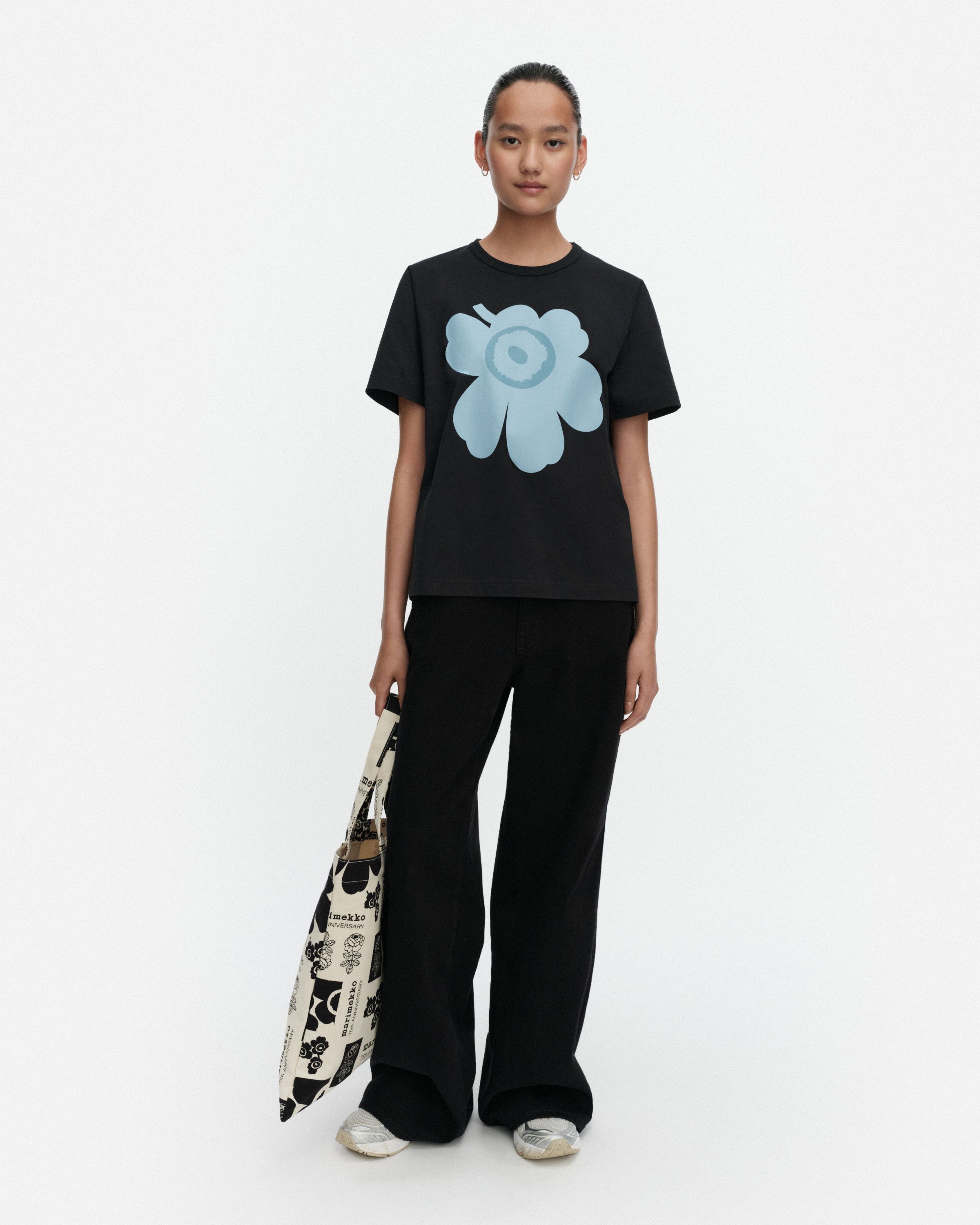 Ae Erna Unikko Placement Kioski t-shirt | Marimekko