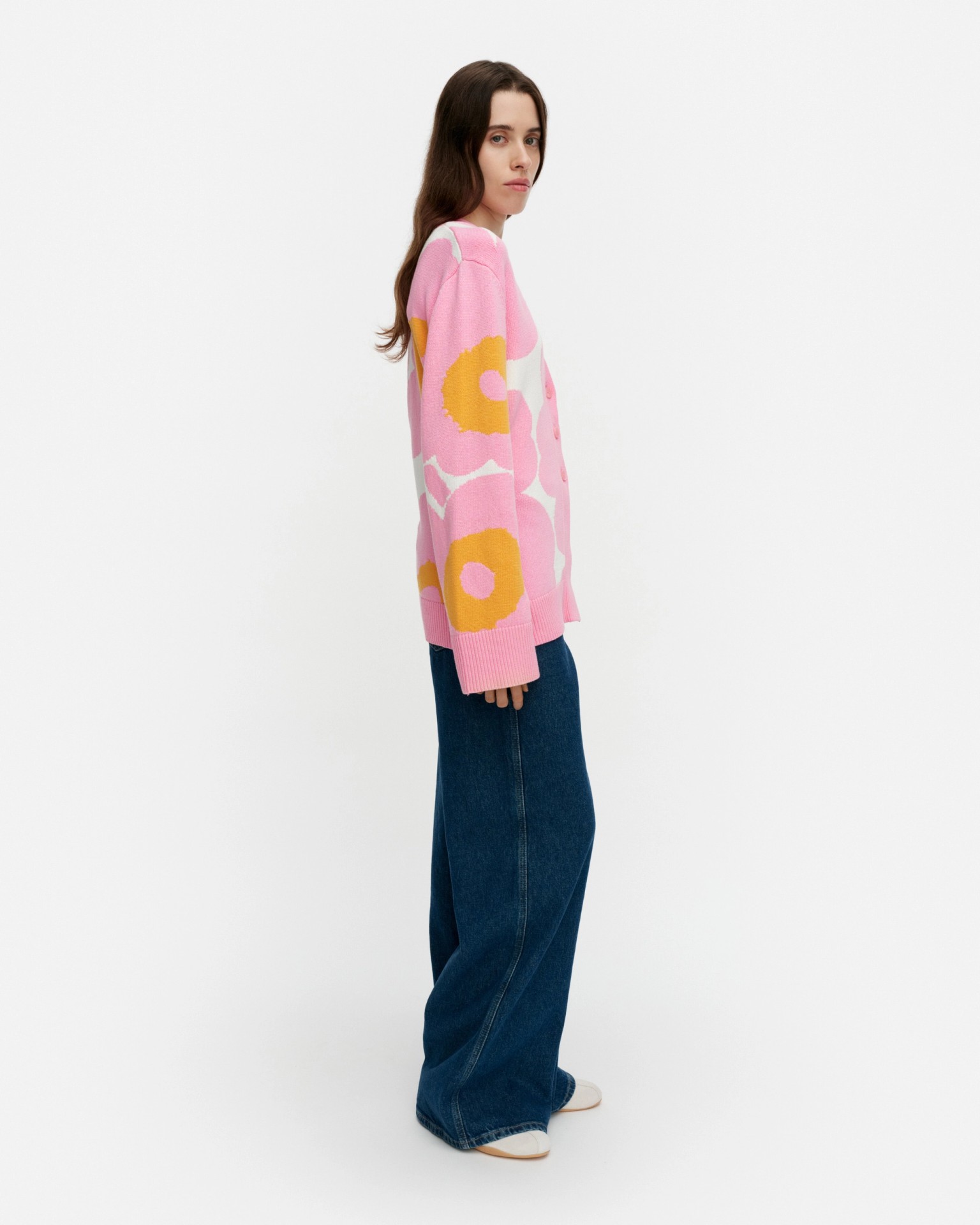 Puhaltaa Unikko, Knitted cardigan, light pink, orange, white,